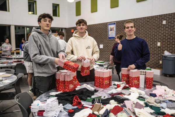 Navigation to Story: National Honor Society Sock Drive Delivery